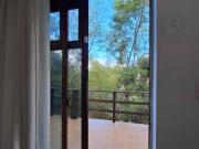 Quarto em casa de mulheres compartilhada