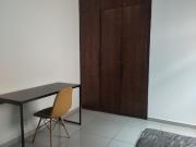 Quarto em república de estudantes para menina ou casal