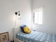 Quarto ensolarado em apartamento de 4 quartos na...