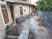 Quarto espacoso em rua super tranquila em Laranjeiras