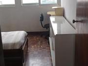 quarto individual em apartamento compartilhado no centro