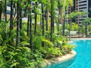 Quarto individual em apê no centro