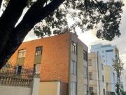 Quarto individual feminino na Savassi Quarto individual feminino na Savassi