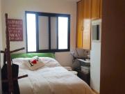 Quarto individual tamanho casal Shopping e Metrô Santa...