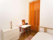 Quarto luminoso para alugar em apartamento de 6 quartos... Quarto luminoso para alugar em apartamento de 6 quartos...