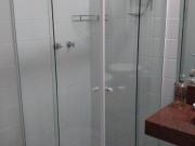 Quarto mobiliado e casa organizada