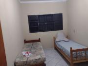 quarto mobiliado, em casa ambiente familiar