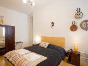 Quarto no centro do Porto com varanda