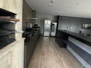 Quarto no MELHOR PRÉDIO da SAVASSI com vaga  inclusa