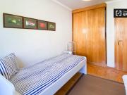 Quarto para alugar em Almada em apartamento partilhado...