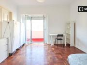 Quarto para alugar em apartamento de 11 quartos em Lisboa