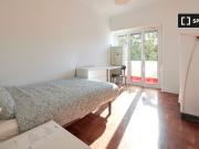 Quarto para alugar em apartamento de 11 quartos em Lisboa