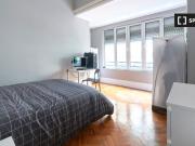 Quarto para alugar em apartamento de 11 quartos em Lisboa