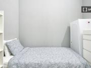 Quarto para alugar em apartamento de 14 quartos em Lisboa