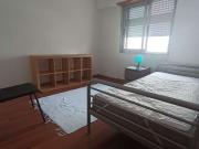 Quarto para alugar em apartamento de 2 quartos na Ajuda,...