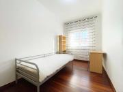 Quarto para alugar em apartamento de 3 quartos em...