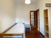 Quarto para alugar em apartamento de 3 quartos em...