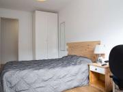 Quarto para alugar em apartamento de 3 quartos em Saldanha