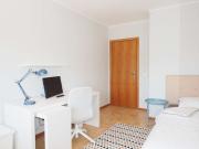 Quarto para alugar em apartamento de 4 quartos em...