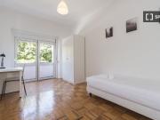 Quarto para alugar em apartamento de 4 quartos em Lisboa