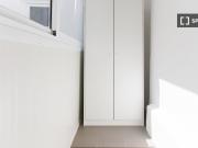 Quarto em apartamento compartilhado de 4 quartos para...