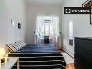 Quarto para alugar em apartamento de 4 quartos em Lisboa