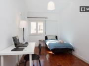 Quarto para alugar em apartamento de 4 quartos em Lisboa