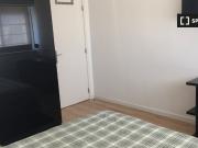 Quarto para alugar em apartamento de 4 quartos no...