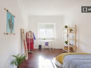 Quarto para alugar em apartamento de 5 quartos em...