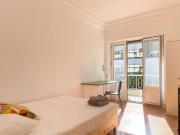 Quarto para alugar em apartamento de 5 quartos em...