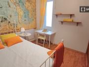 Quarto para alugar em apartamento de 5 quartos em...