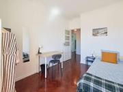 Quarto para alugar em apartamento de 5 quartos em...