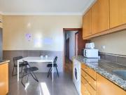 Quarto para alugar em apartamento de 5 quartos em Lisboa