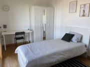 Quarto para alugar em apartamento de 5 quartos em...