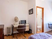 Quarto para alugar em apartamento de 6 quartos, Avenidas...