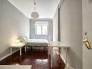 Quarto para alugar em apartamento de 6 quartos em Lisboa
