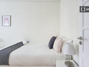 Quarto para alugar em apartamento de 6 quartos em Lisboa