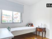 Quarto para alugar em apartamento de 6 quartos em Lisboa