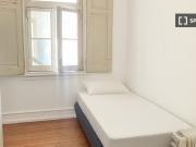 Quarto para alugar em apartamento de 6 quartos no...