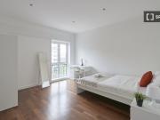 Quarto para alugar em apartamento de 7 quartos em Lisboa