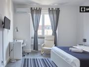 Quarto para alugar em apartamento de 7 quartos em Lisboa