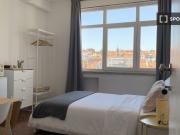 Quarto para alugar em apartamento de 7 quartos em Lisboa