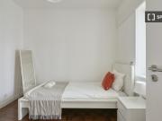 Quarto para alugar em apartamento de 7 quartos em Lisboa