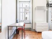 Quarto para alugar em apartamento de 7 quartos em Lisboa