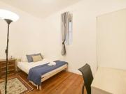 Quarto para alugar em apartamento de 7 quartos no...
