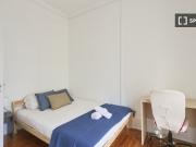 Quarto para alugar em apartamento de 7 quartos no...