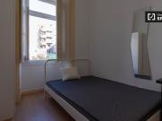 Quarto para alugar em apartamento de 8 quartos em...