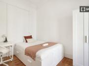 Quarto para alugar em apartamento de 8 quartos em Lisboa