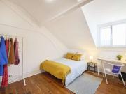 Quarto para alugar em apartamento de 9 quartos na...