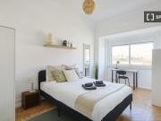 Quarto para alugar em apartamento partilhado de 10...